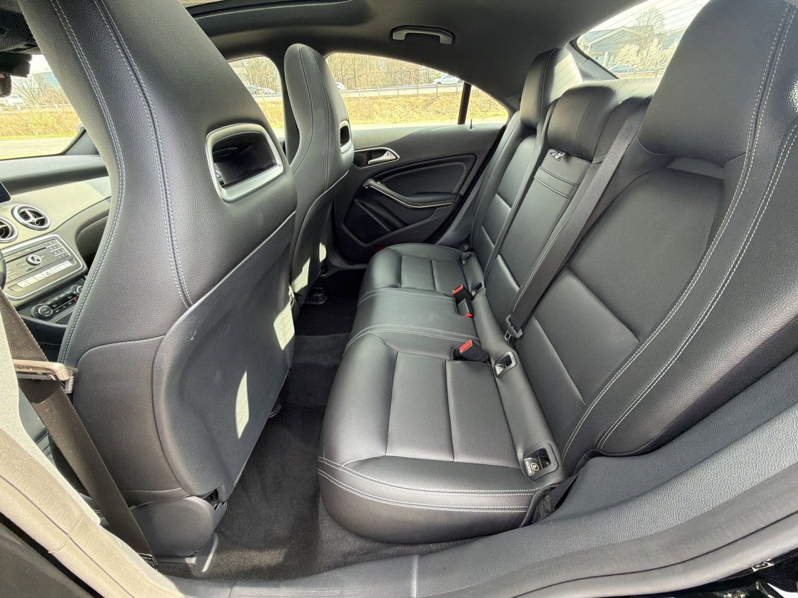 Used 2019 Mercedes-Benz CLA 250 4MATIC image 24