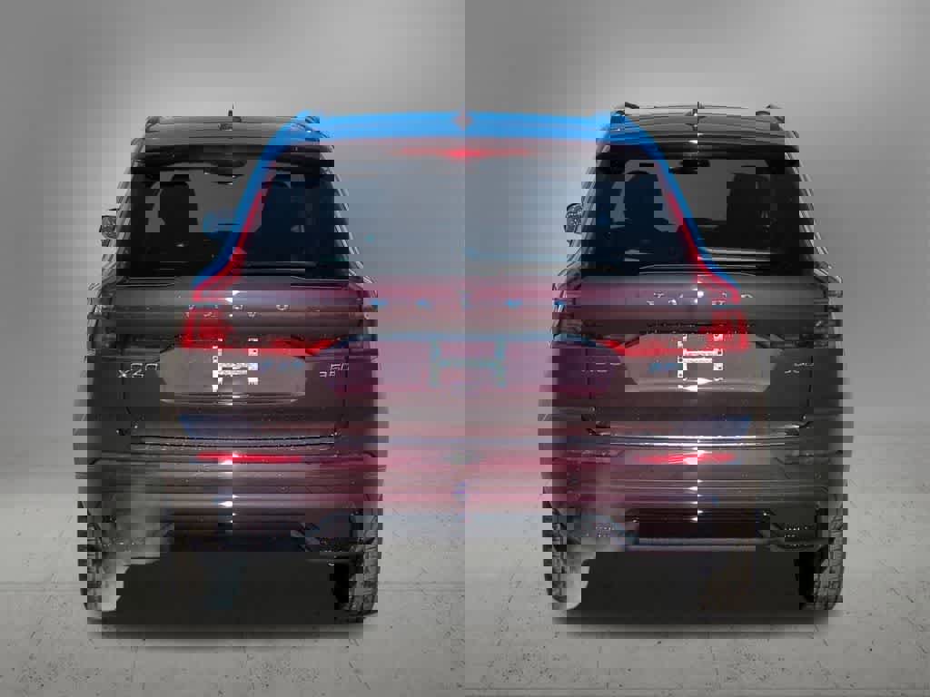 New 2026 Volvo XC60 B5 Plus w/ Protection Package Premier image 5