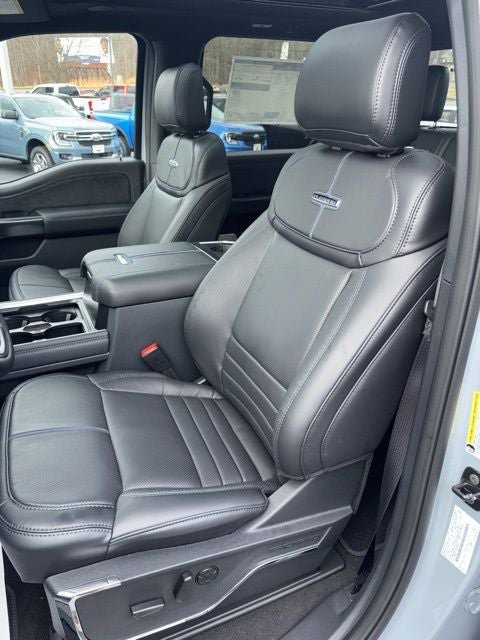 New 2026 Ford F350 Platinum w/ FX4 Off-Road Package image 57
