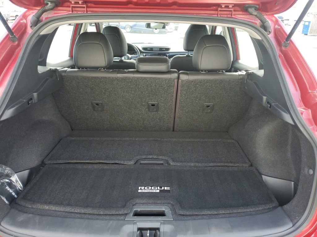 Used 2018 Nissan Rogue Sport SL w/ SL Premium Package image 30