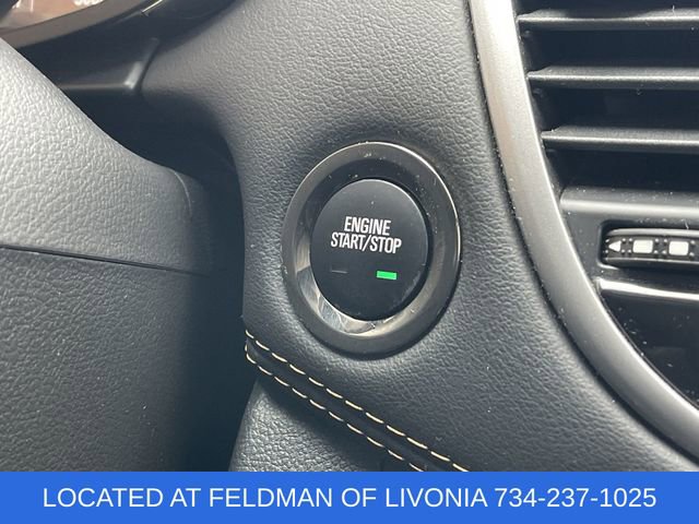 Certified 2022 Chevrolet Trax LT w/ LT Convenience Package image 16