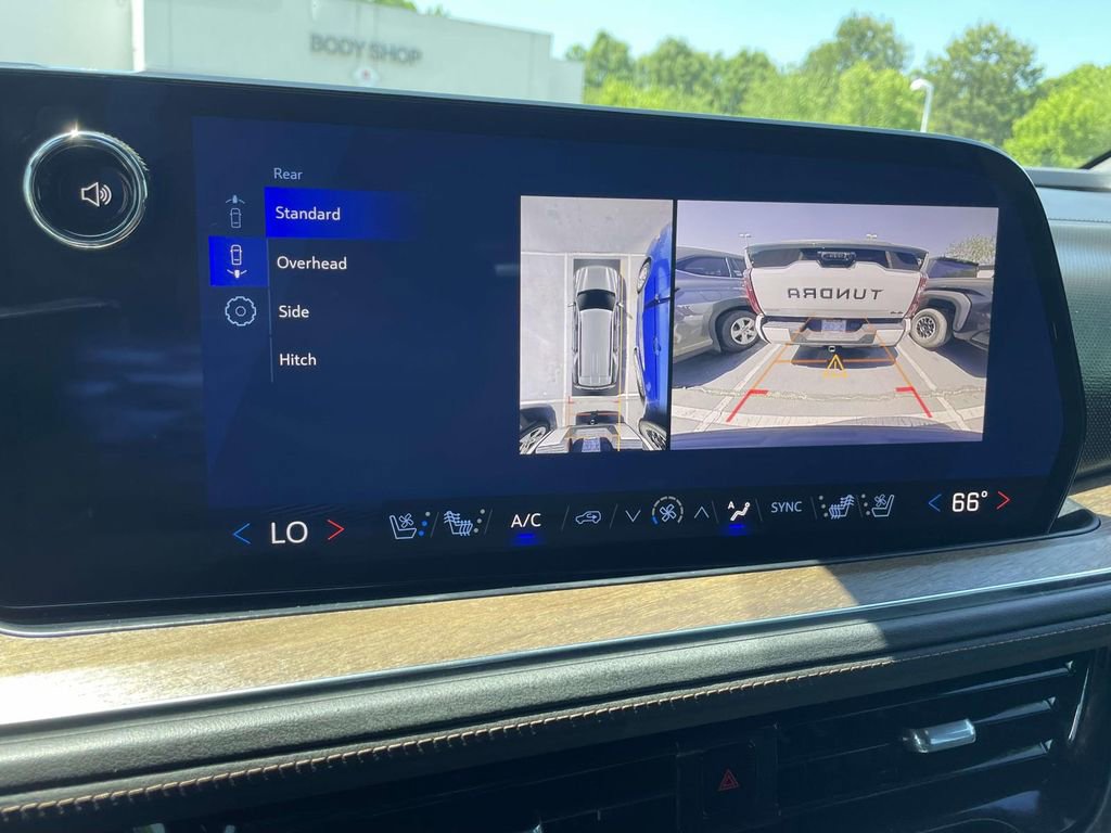 Used 2025 Chevrolet Tahoe High Country AWD/4WD image 39