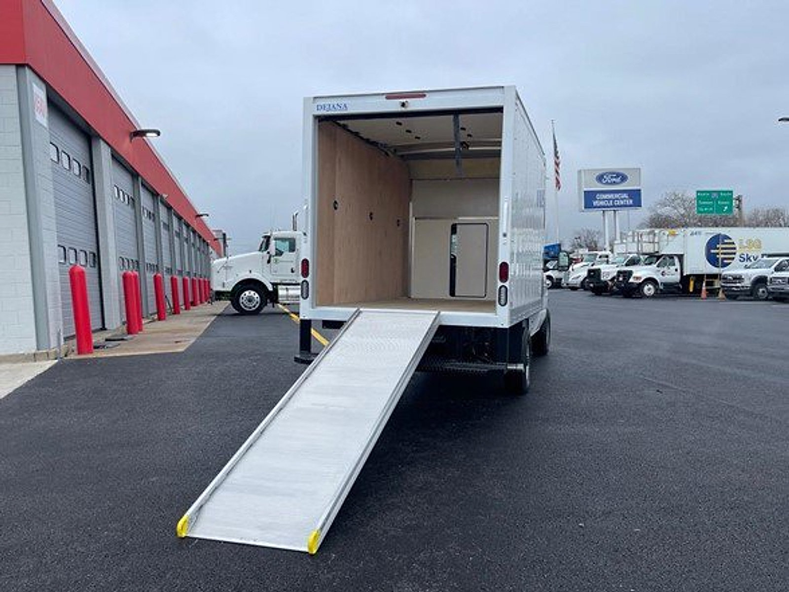 New 2024 Ford E-350 and Econoline 350 Super Duty w/ Power Windows & Locks Group RWD image 6