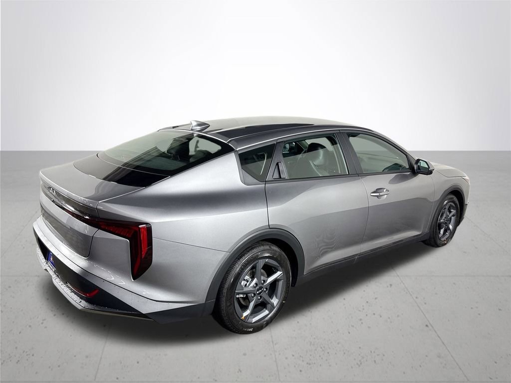 New 2025 Kia K4 LXS image 6