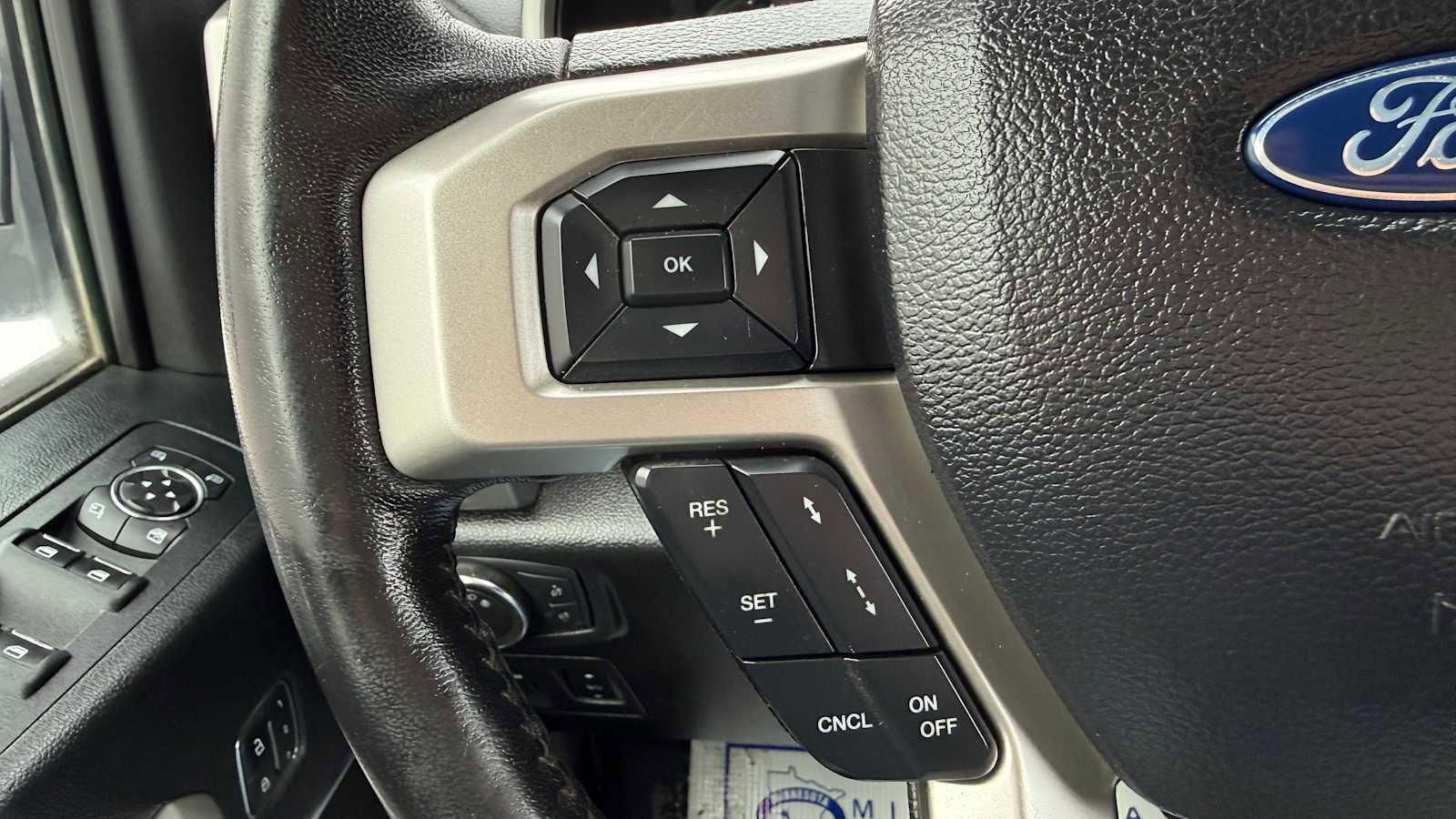 Used 2020 Ford F150 Lariat w/ Equipment Group 502A Luxury AWD/4WD image 15