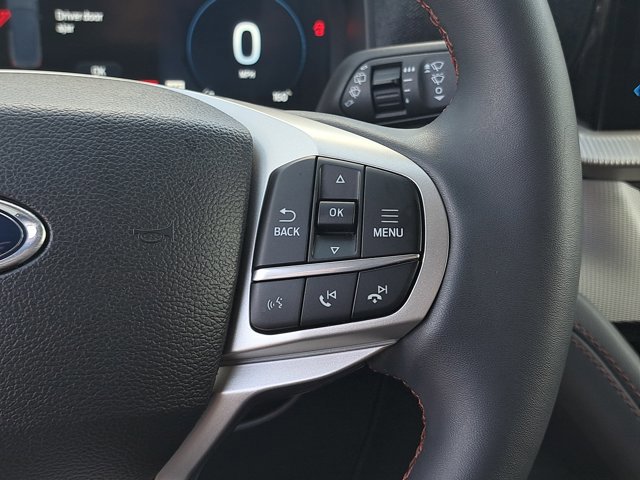 Certified 2025 Ford Explorer Active AWD/4WD image 26