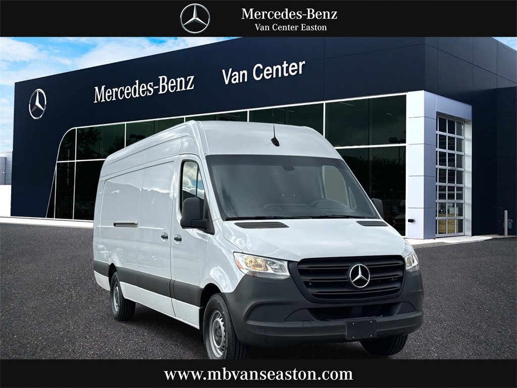 Used 2021 Mercedes-Benz Sprinter 2500 image 1