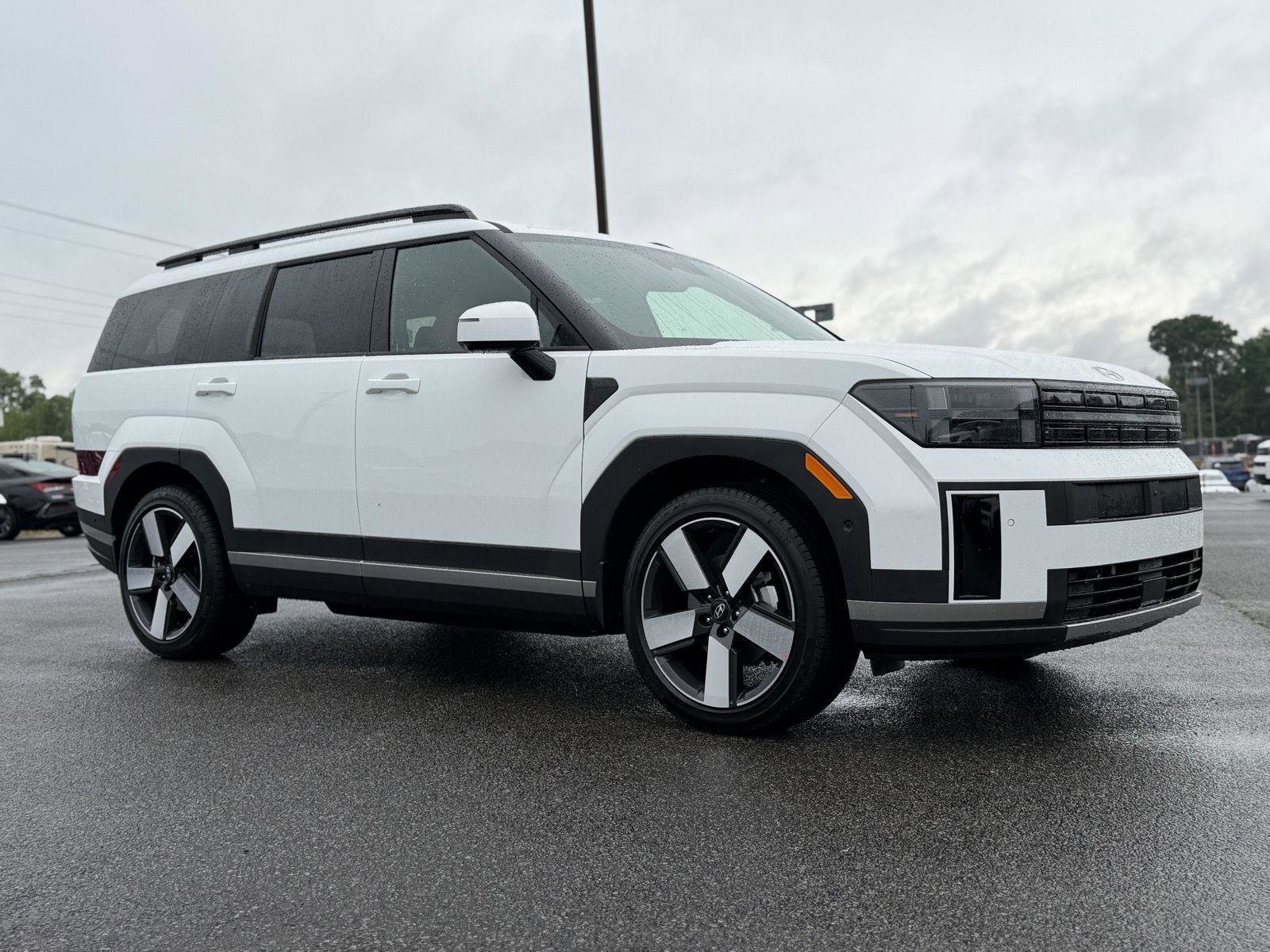 New 2026 Hyundai Santa Fe Limited FWD image 2