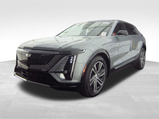 Used 2024 Cadillac Lyriq Tech image 2