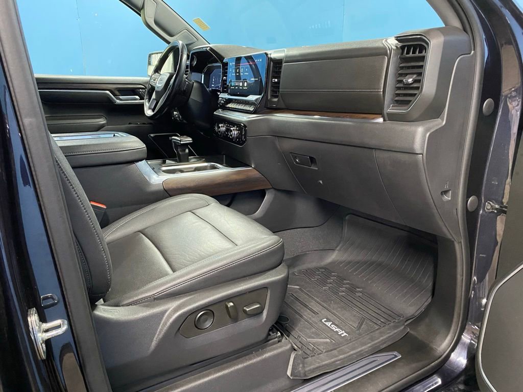 Used 2022 GMC Sierra 1500 SLT w/ SLT Convenience Package AWD/4WD image 45