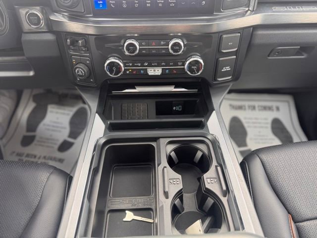 Used 2025 Ford F350 Lariat w/ Lariat Ultimate Package AWD/4WD image 18