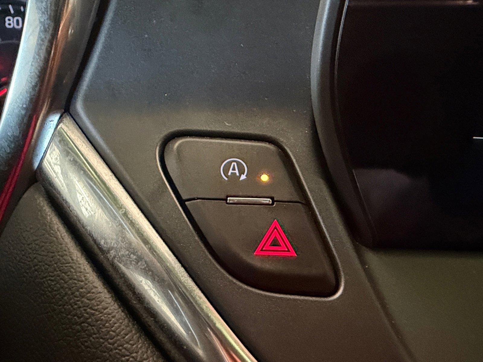 Used 2023 Chevrolet Blazer LT w/ Midnight/Sport Edition FWD image 31