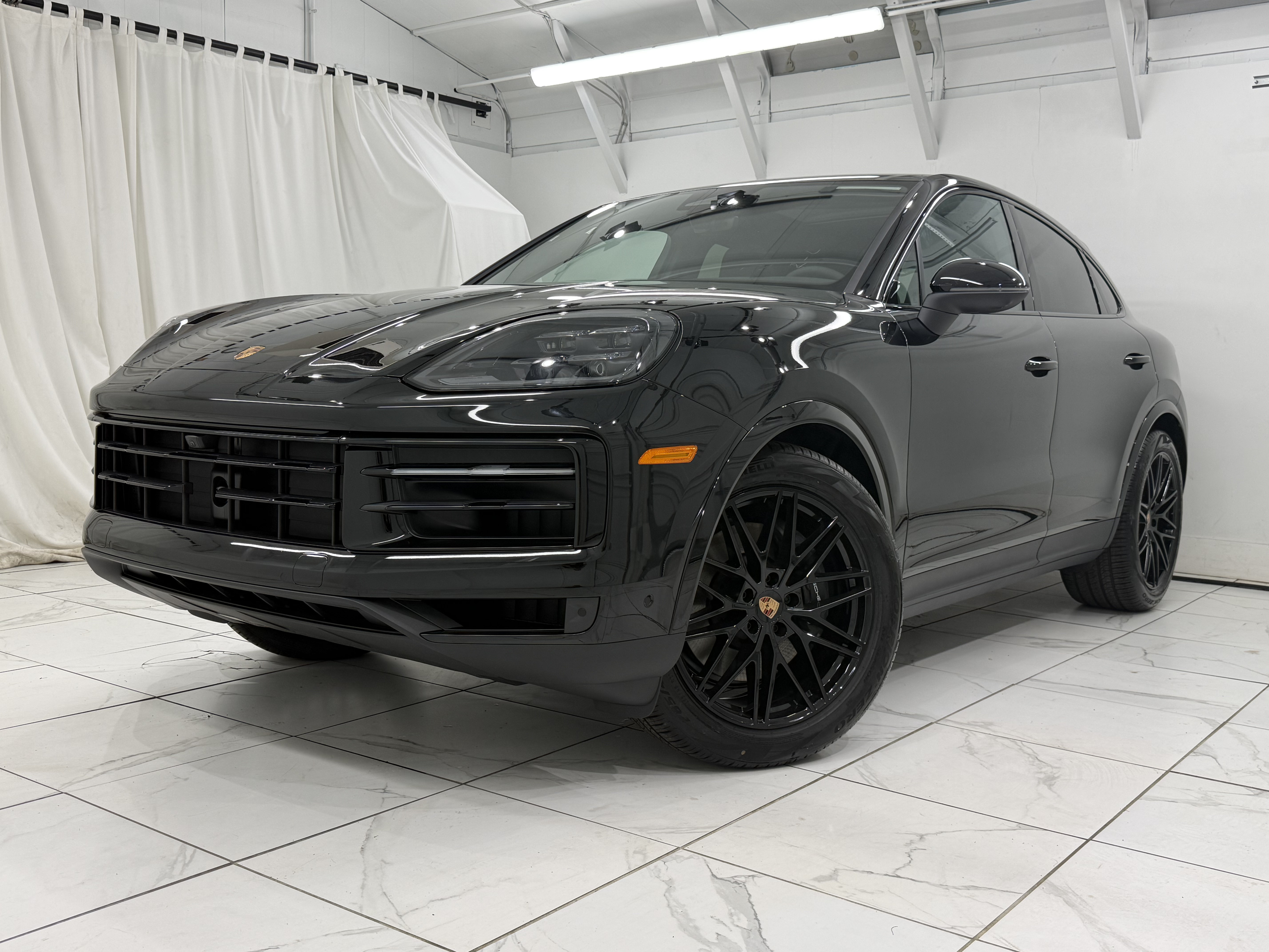 New 2026 Porsche Cayenne Coupe AWD/4WD image 7