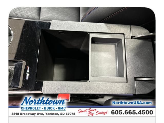 New 2026 Chevrolet Equinox RS w/ Convenience Package III AWD/4WD image 28