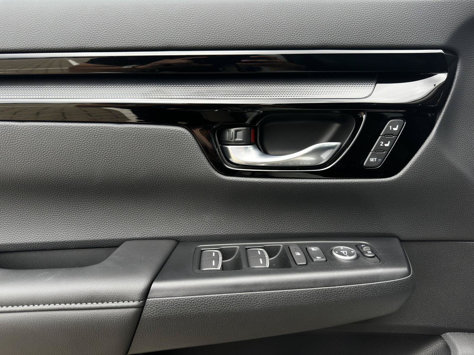 Certified 2026 Honda CR-V EX-L image 10