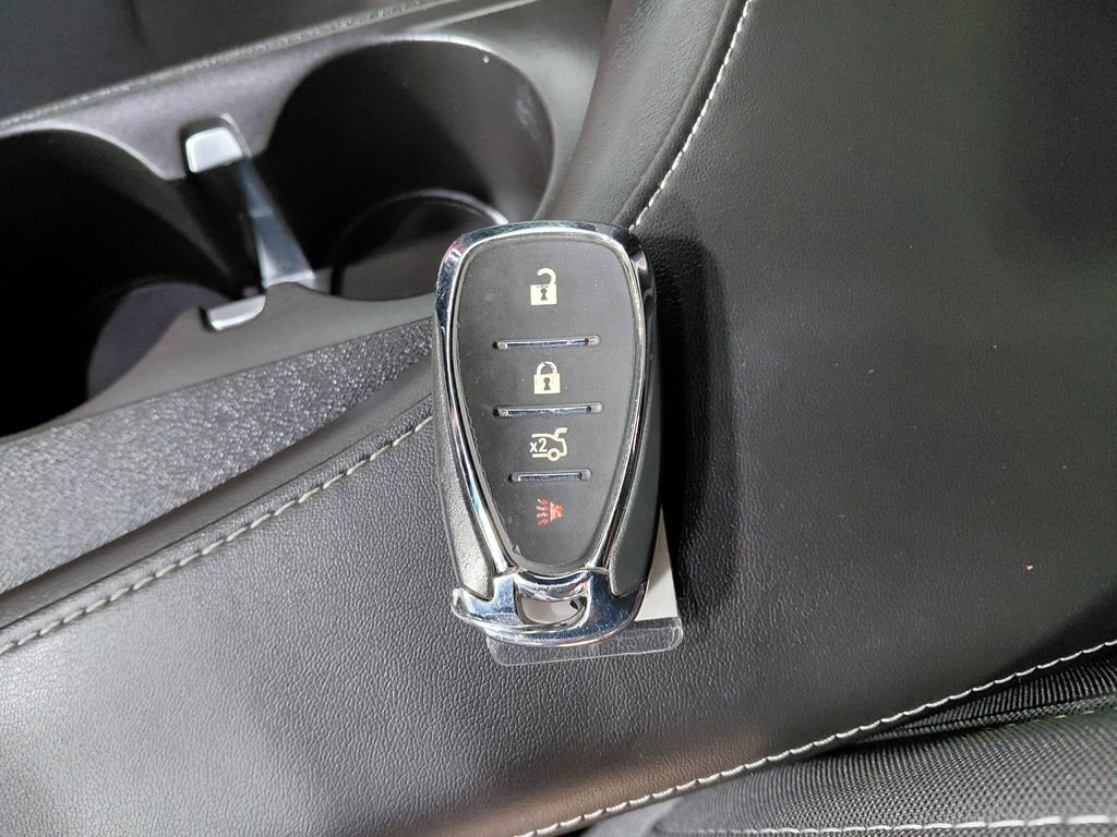 Used 2017 Chevrolet Camaro LT image 11