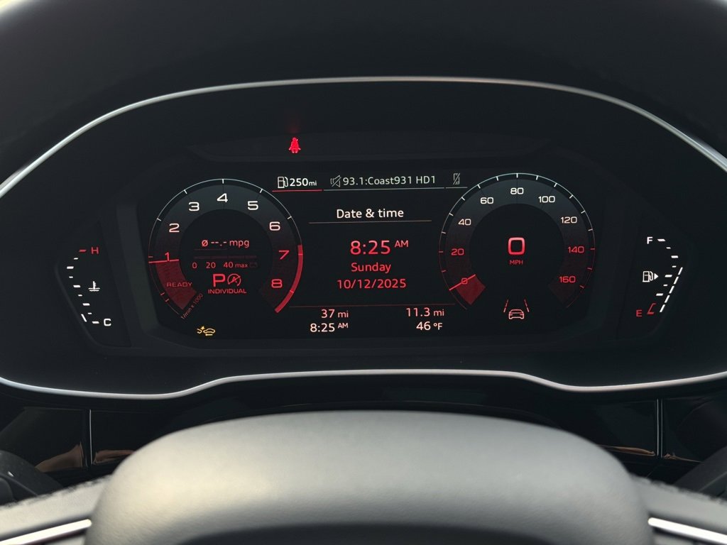 New 2025 Audi Q3 2.0T Premium image 32