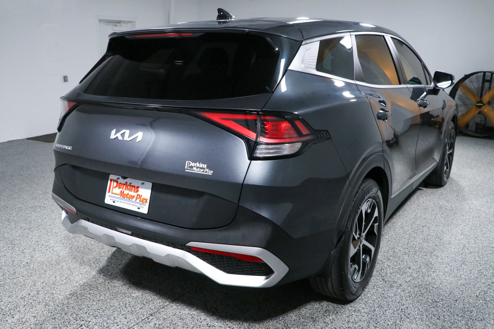 Used 2023 Kia Sportage EX FWD image 7
