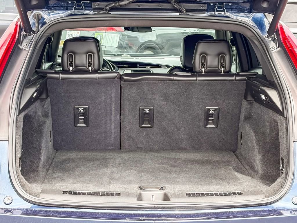 Used 2020 Cadillac XT4 Premium Luxury FWD image 54