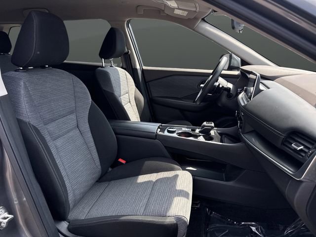 Used 2023 Nissan Rogue SV image 26