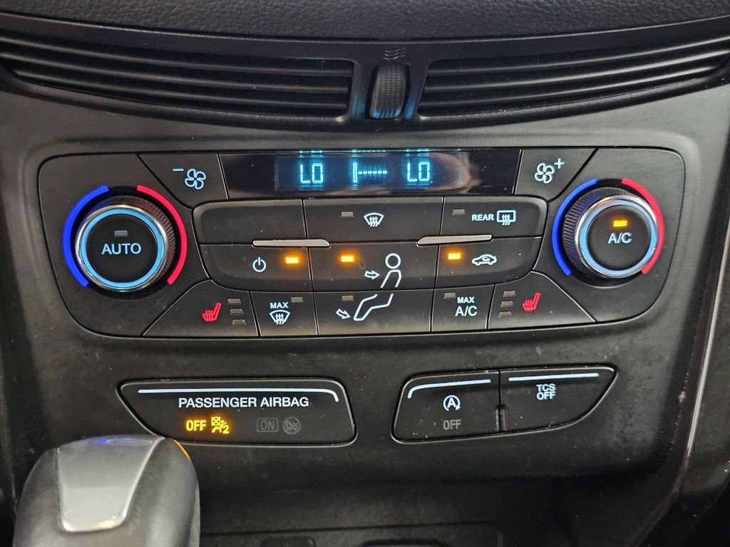 Used 2017 Ford Escape Titanium AWD/4WD image 21