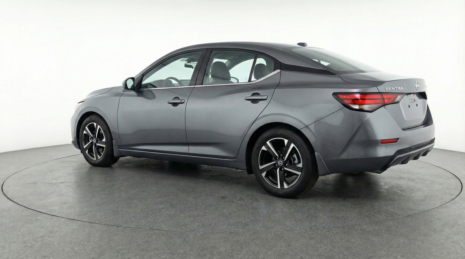 Used 2025 Nissan Sentra SV image 6