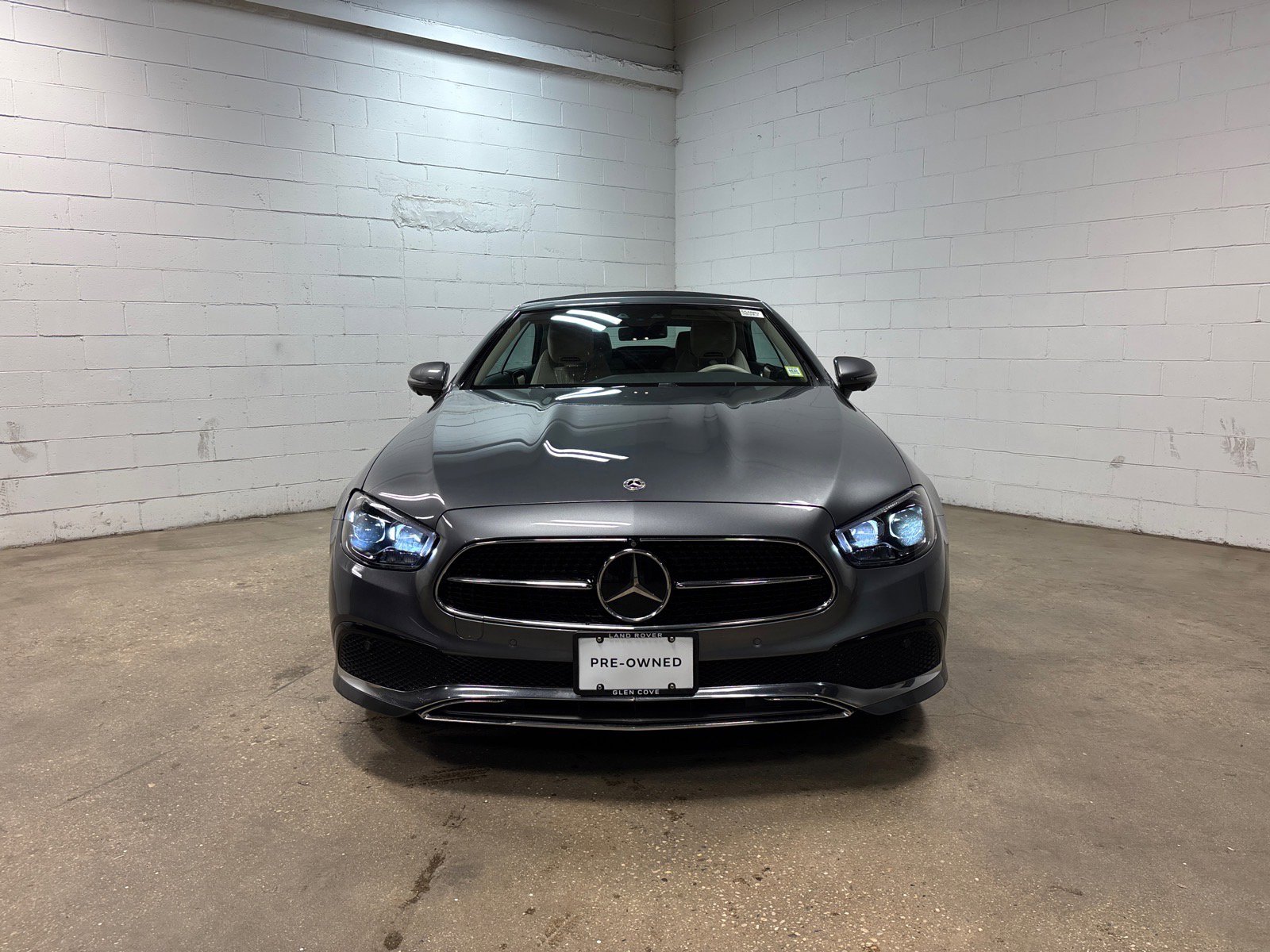 Used 2022 Mercedes-Benz E 450 4MATIC Cabriolet image 3