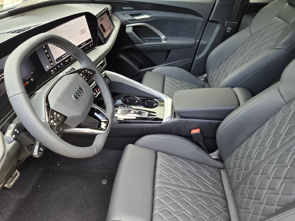 New 2026 Audi SQ5 Prestige AWD/4WD image 16