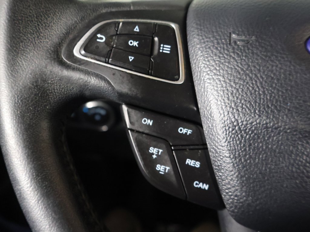 Used 2019 Ford EcoSport SE w/ SE Convenience Package image 39