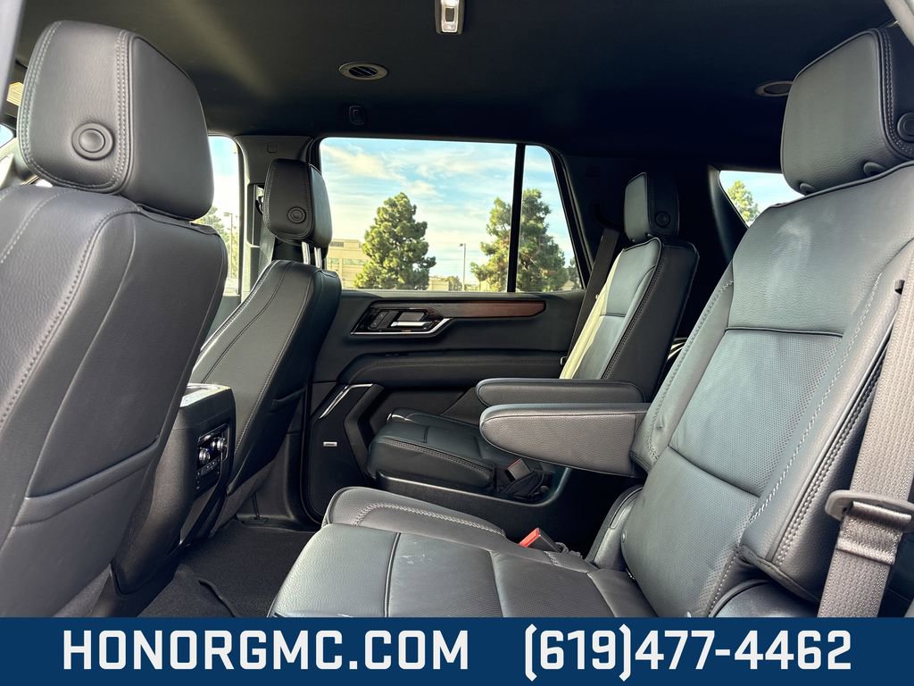 Used 2025 GMC Yukon Denali image 17