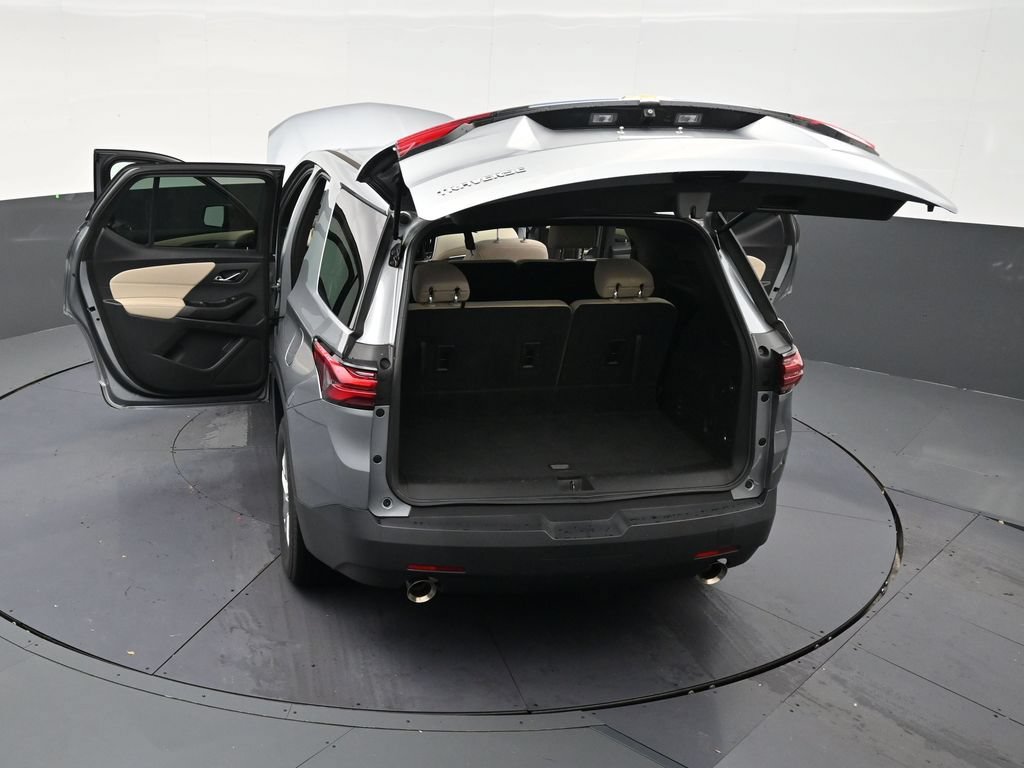 Used 2023 Chevrolet Traverse LS FWD image 32