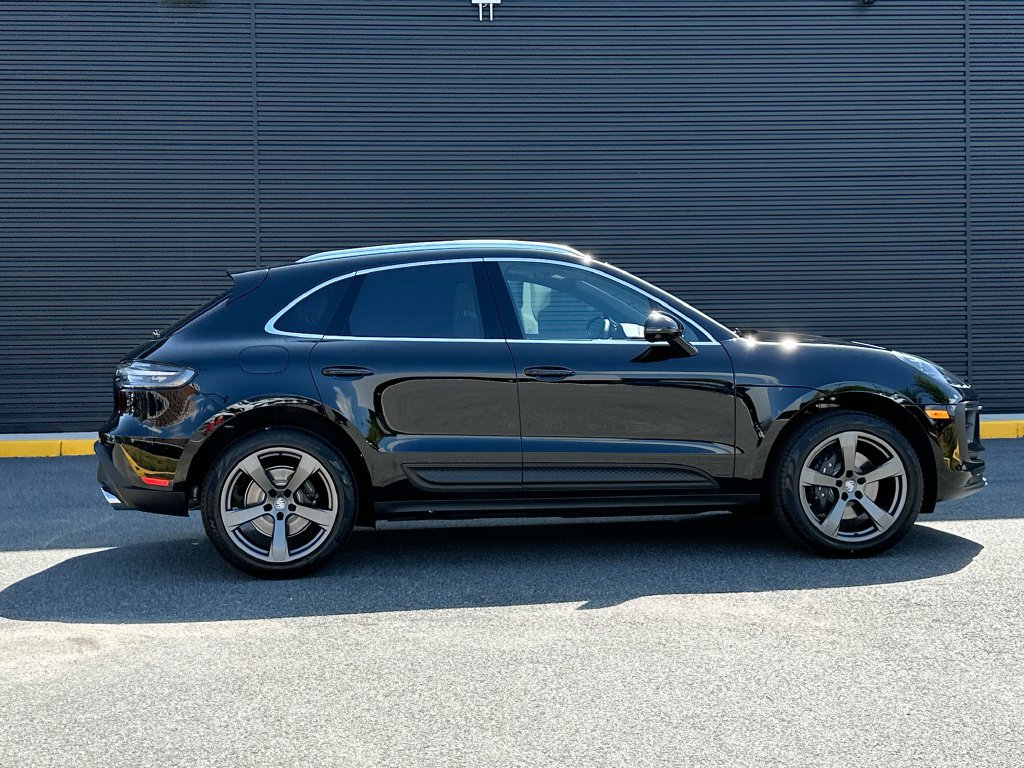 New 2026 Porsche Macan AWD/4WD image 8