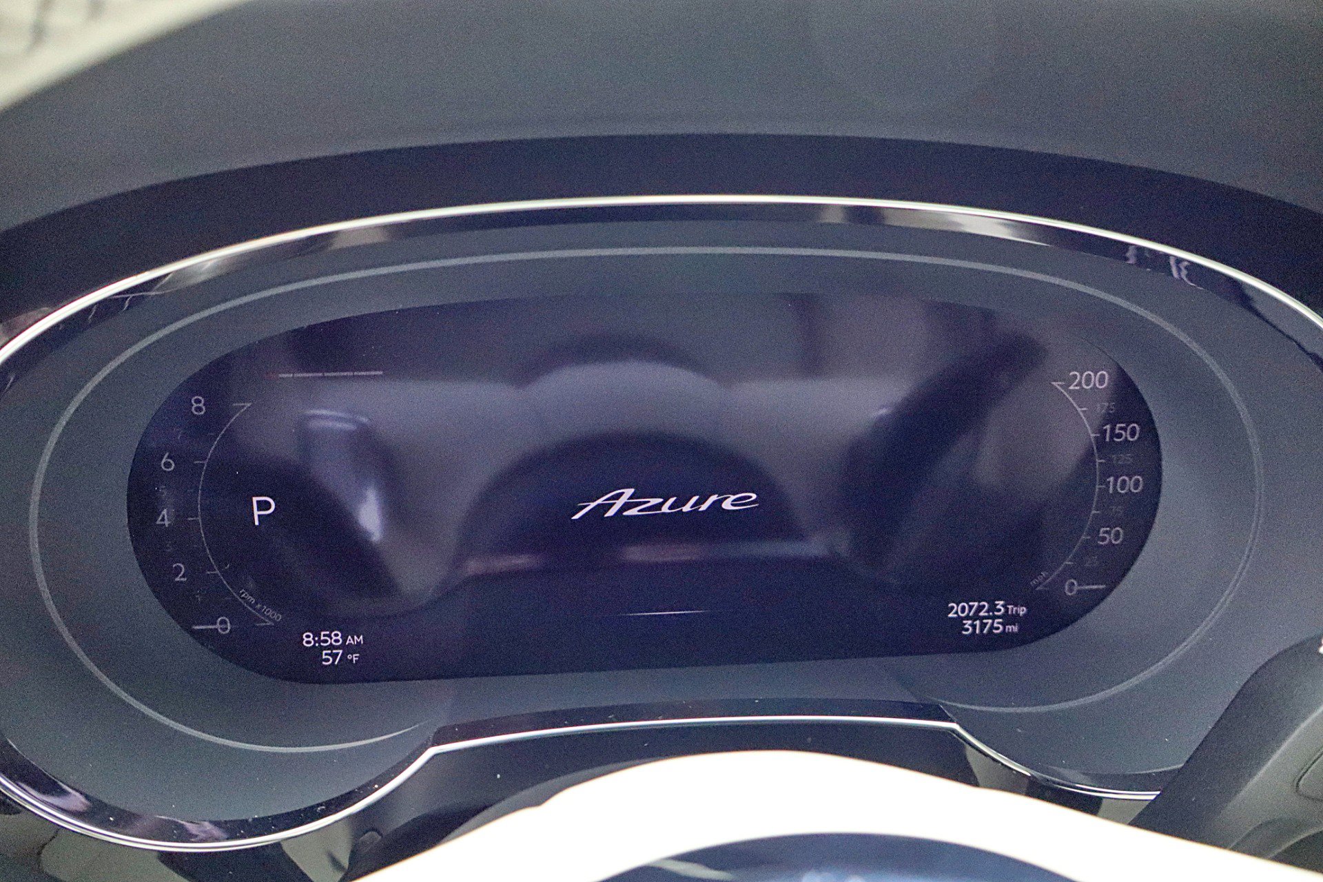 Used 2024 Bentley Bentayga Extended Wheelbase image 29