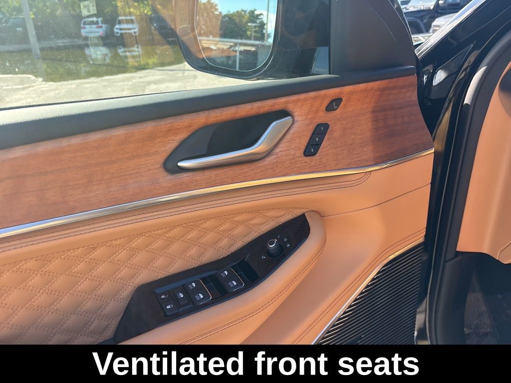 Used 2024 Jeep Grand Cherokee Summit image 40