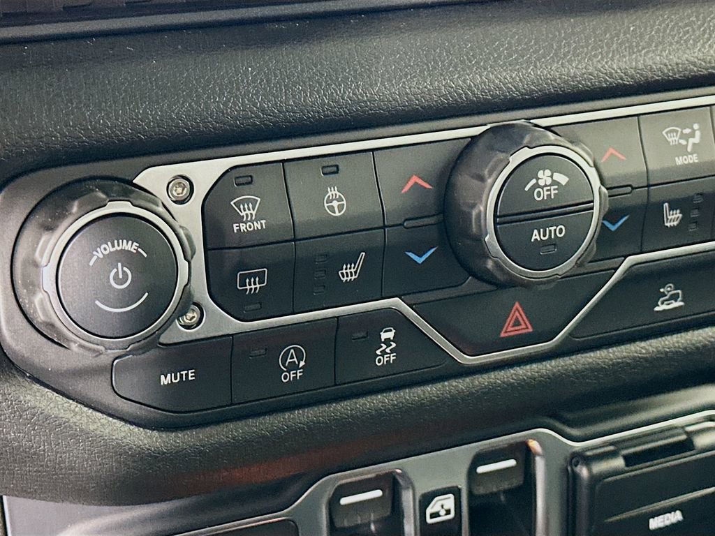 New 2026 Jeep Gladiator Sport AWD/4WD image 27