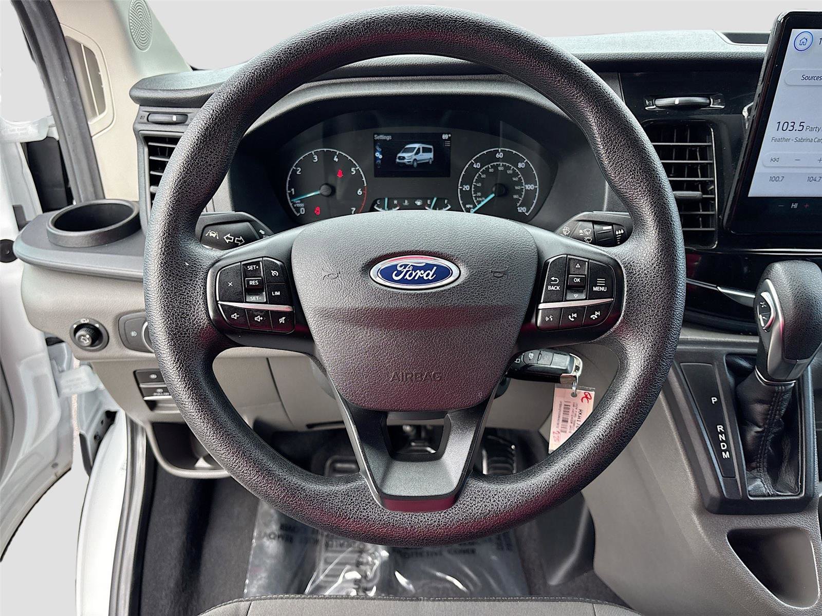 Used 2024 Ford Transit 350 XLT image 11