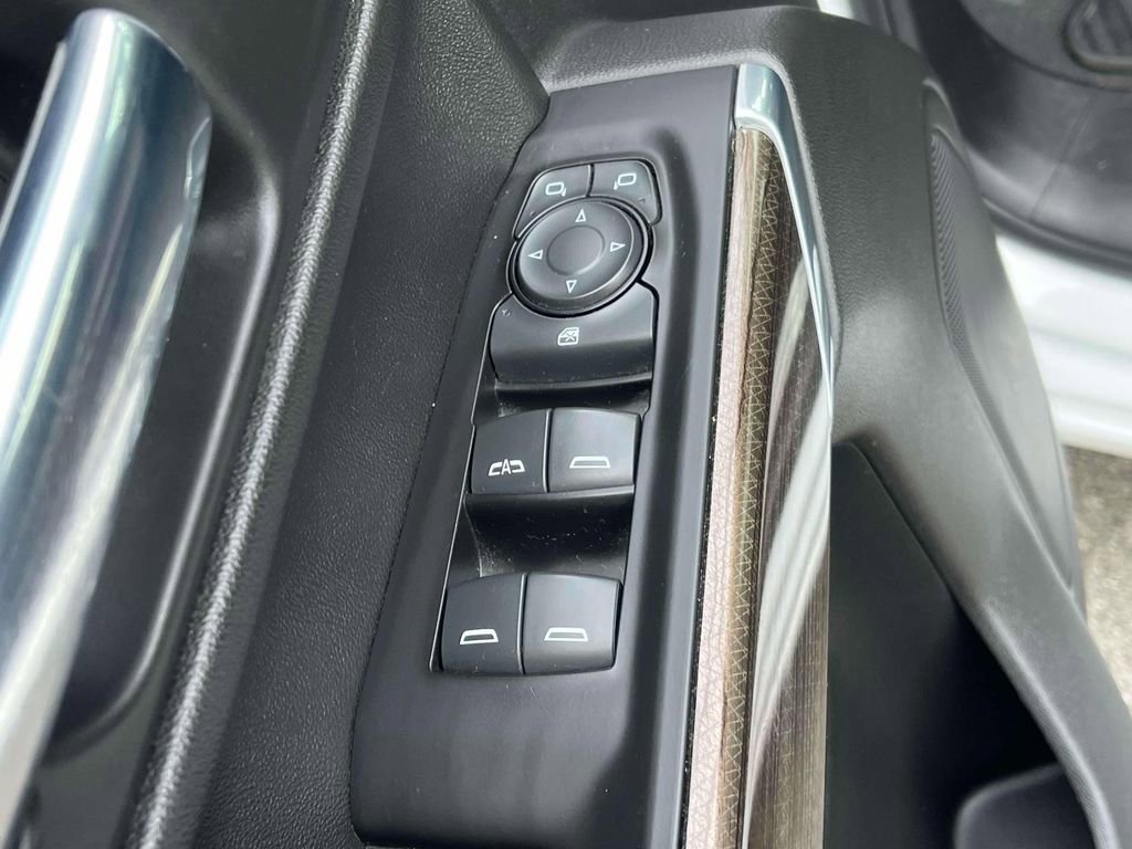 Used 2019 Chevrolet Silverado 1500 LT w/ Texas Edition image 24