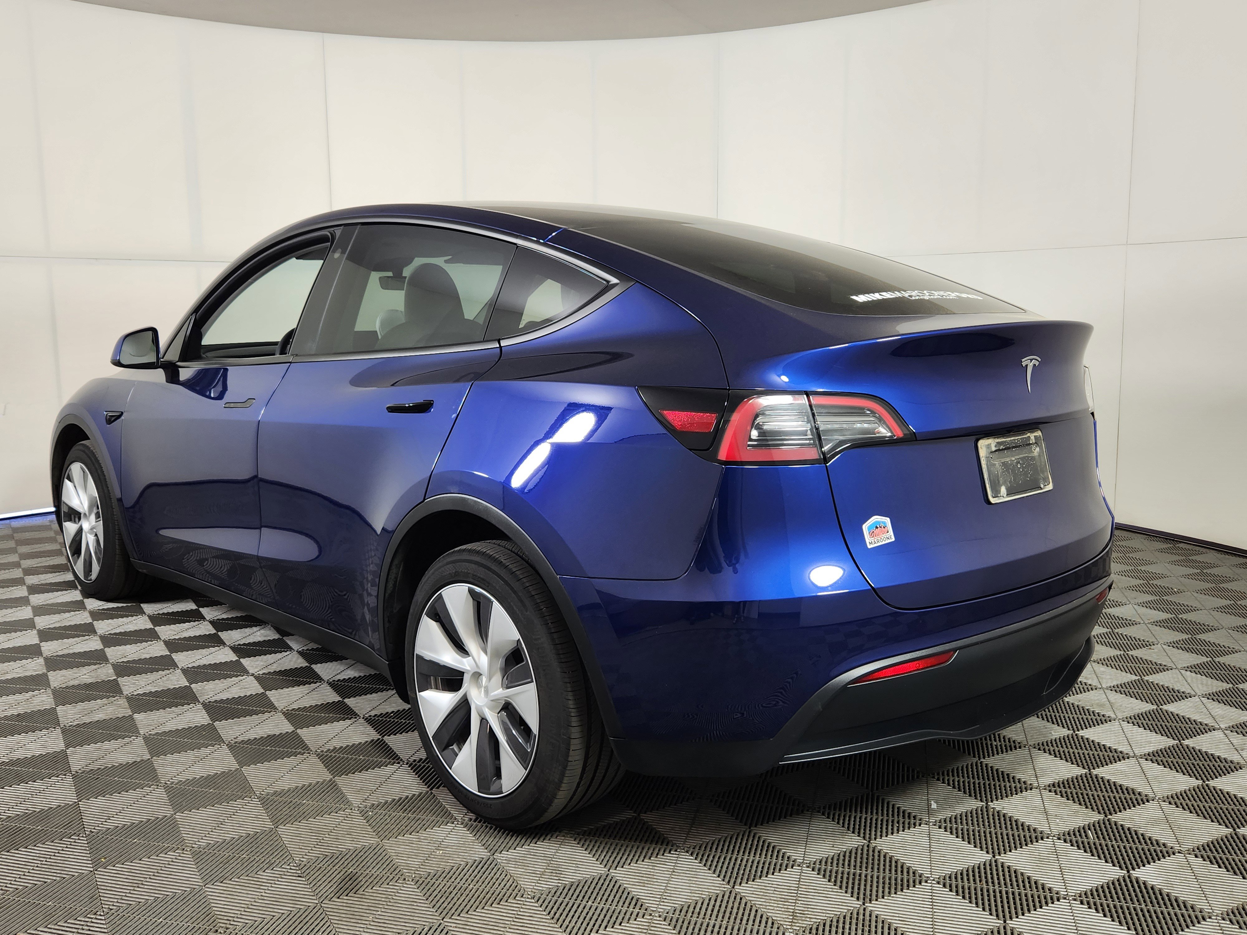 Used 2023 Tesla Model Y AWD image 5