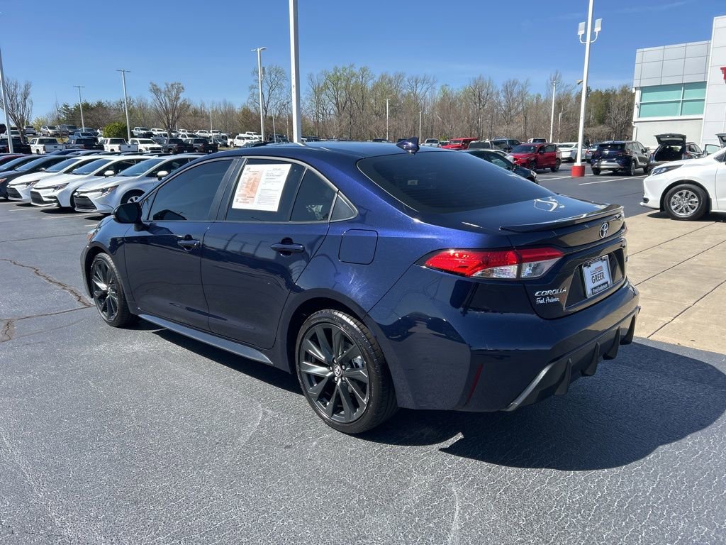 Used 2024 Toyota Corolla SE w/ SE Premium Package image 16