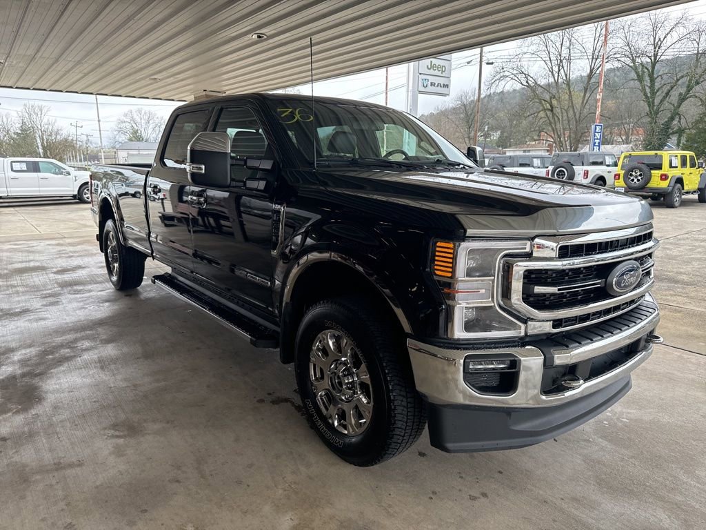 Used 2022 Ford F350 Lariat w/ Lariat Ultimate Package image 3