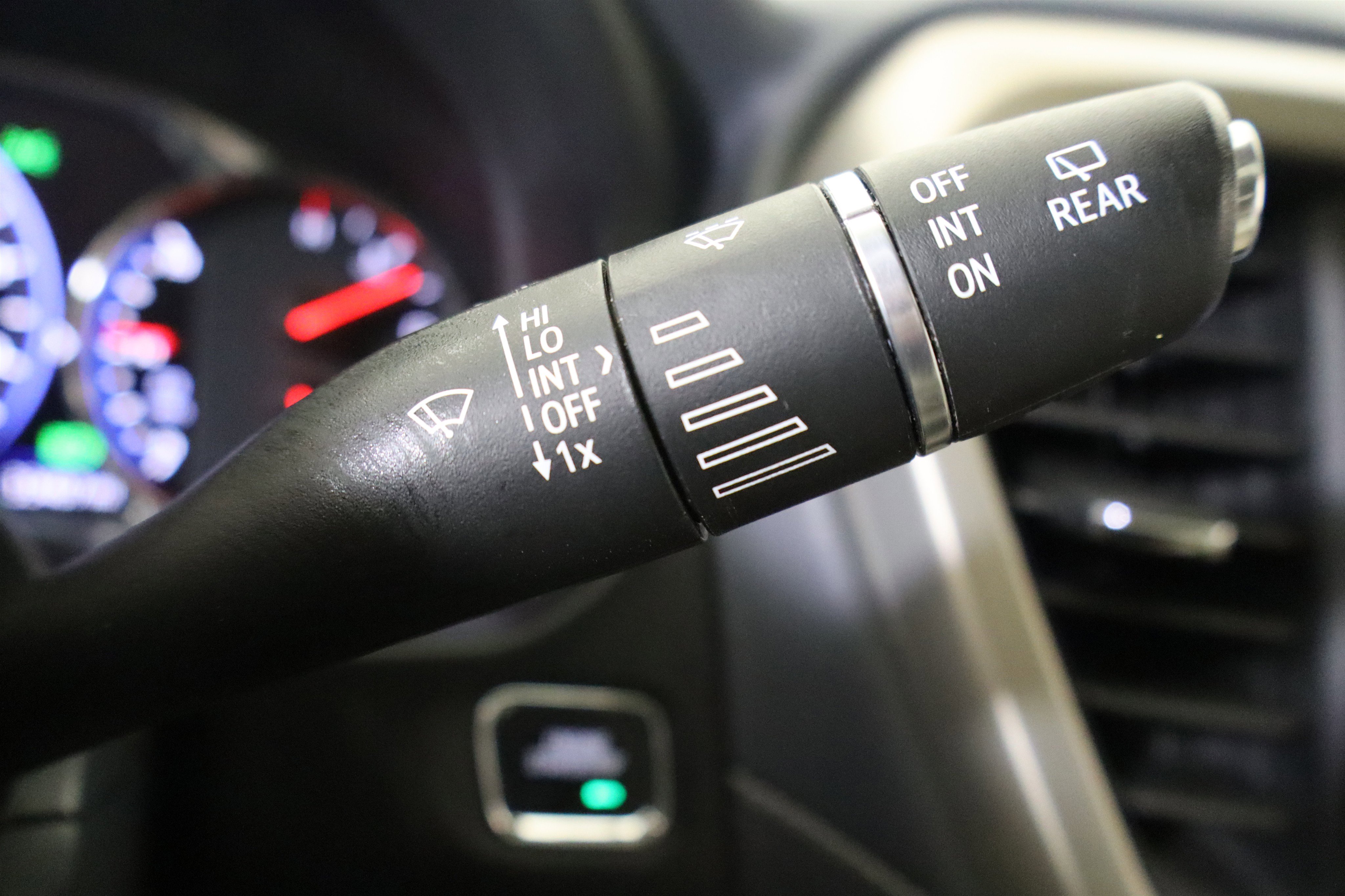 Used 2022 GMC Acadia Denali w/ Denali Ultimate Package image 33