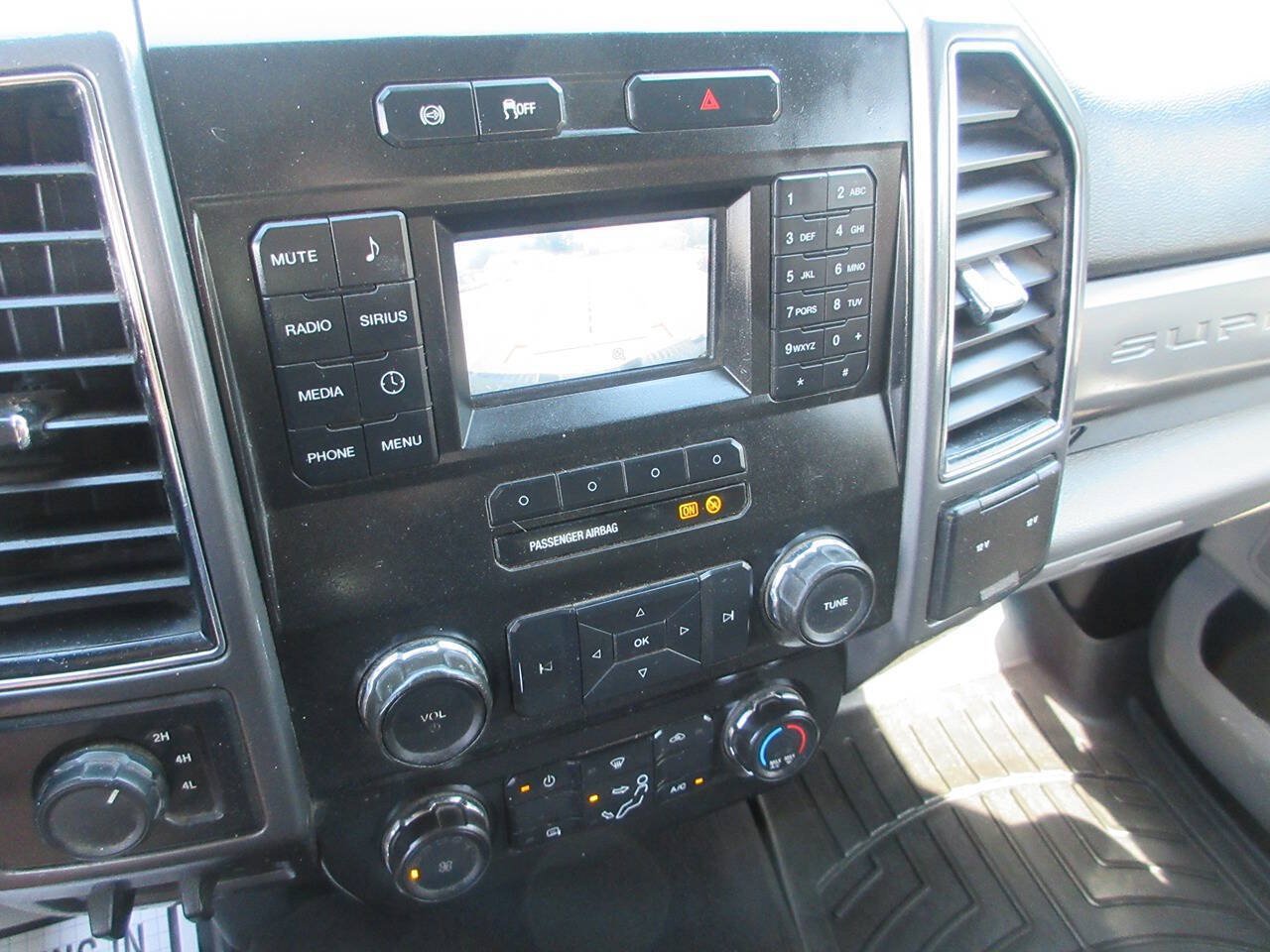 Used 2019 Ford F350 XLT AWD/4WD image 34