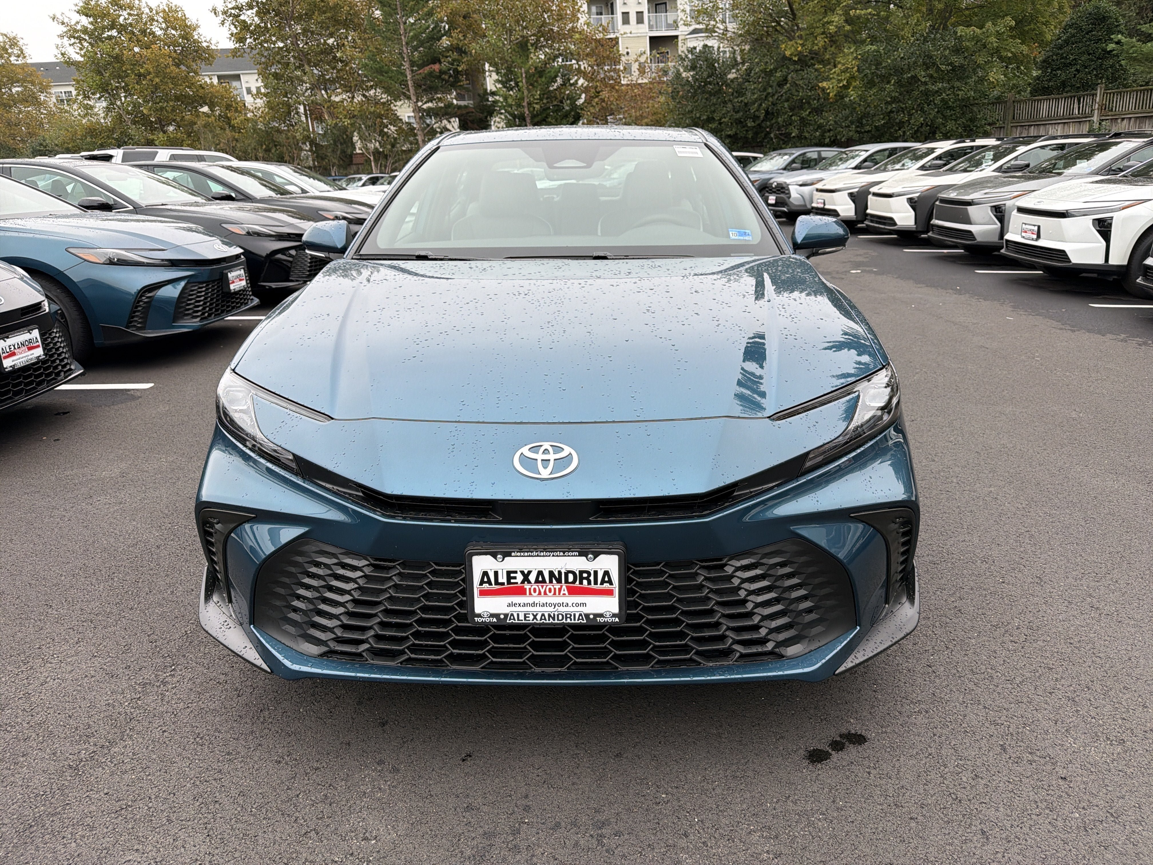 New 2026 Toyota Camry SE FWD image 2