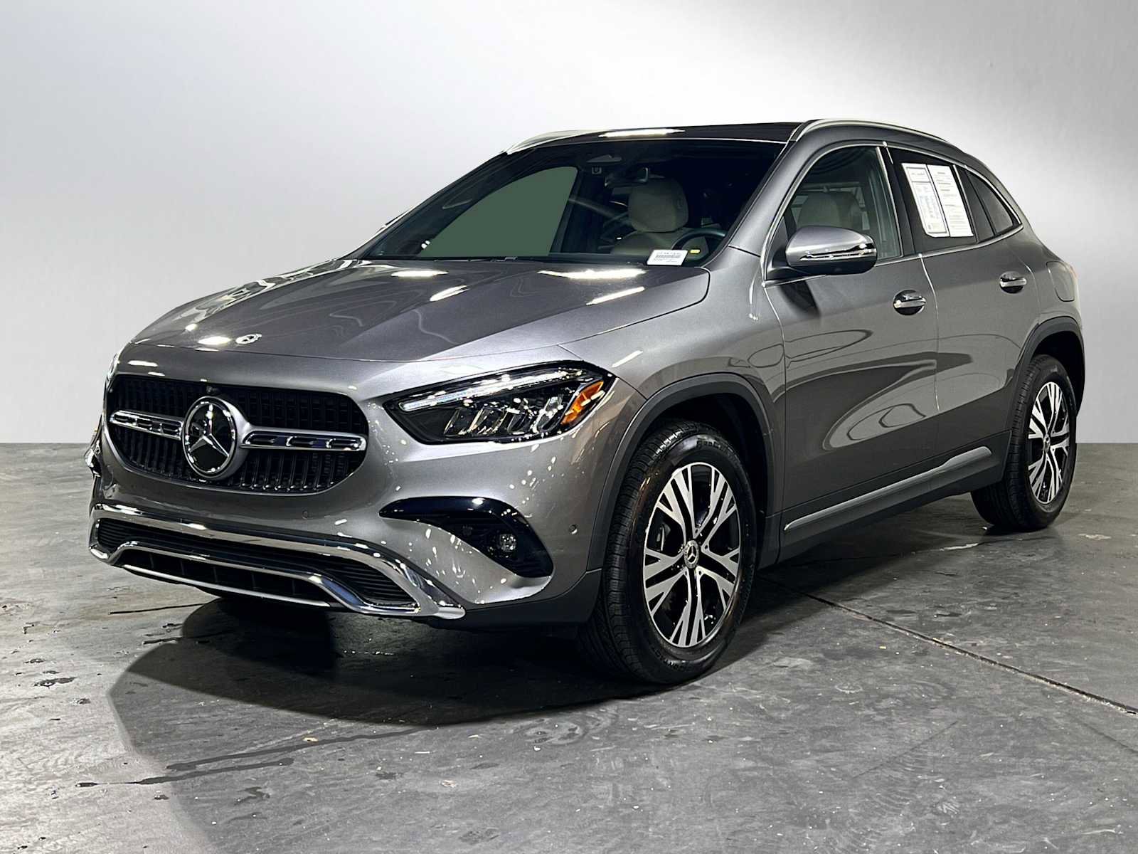 Used 2025 Mercedes-Benz GLA 250 4MATIC image 7