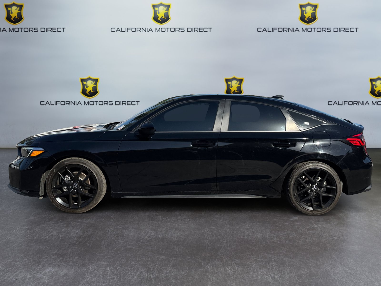 Used 2025 Honda Civic Sport image 2