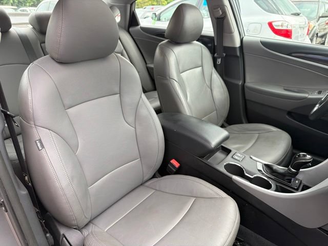 Used 2011 Hyundai Sonata Limited w/ Navigation Pkg 5 FWD image 29