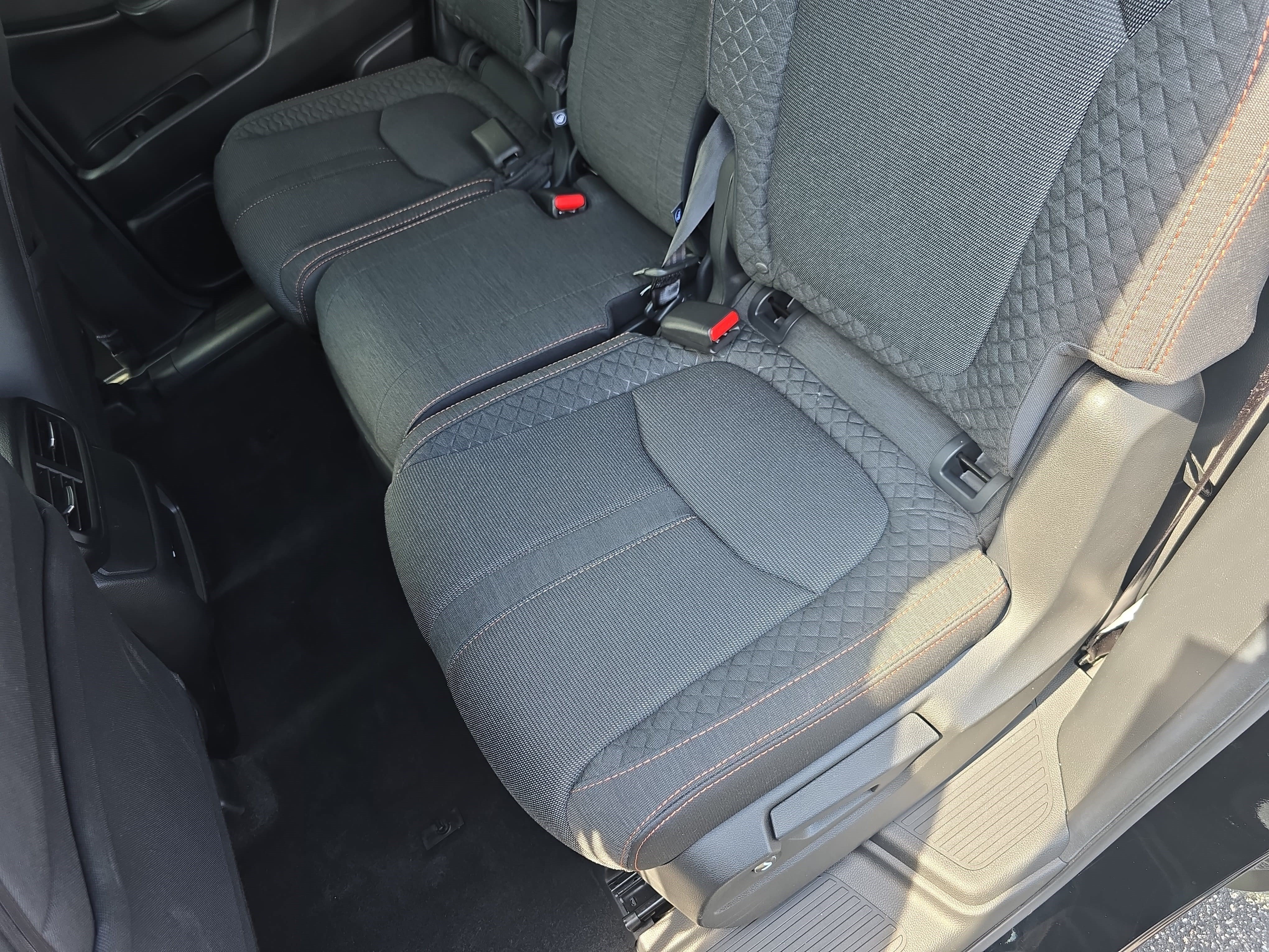 Used 2025 Honda Pilot Sport image 15