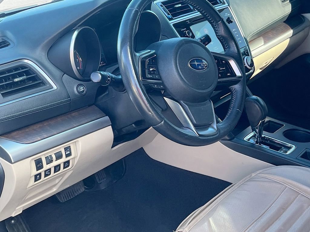 Used 2019 Subaru Outback 3.6R Limited AWD/4WD image 9