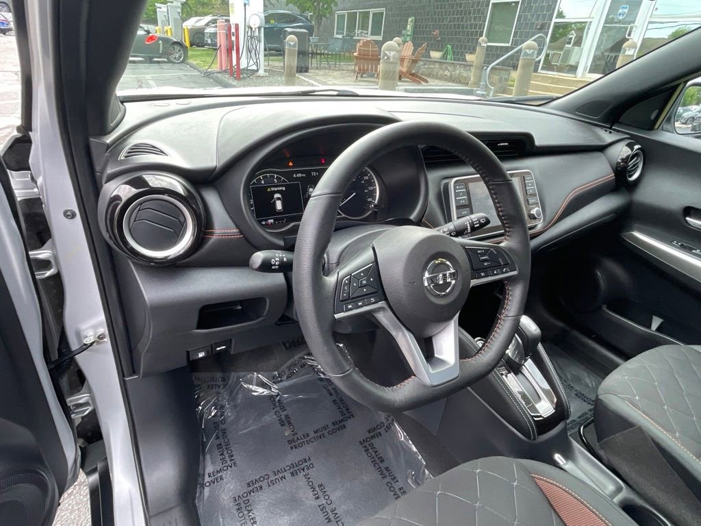Used 2020 Nissan Kicks SR FWD image 10