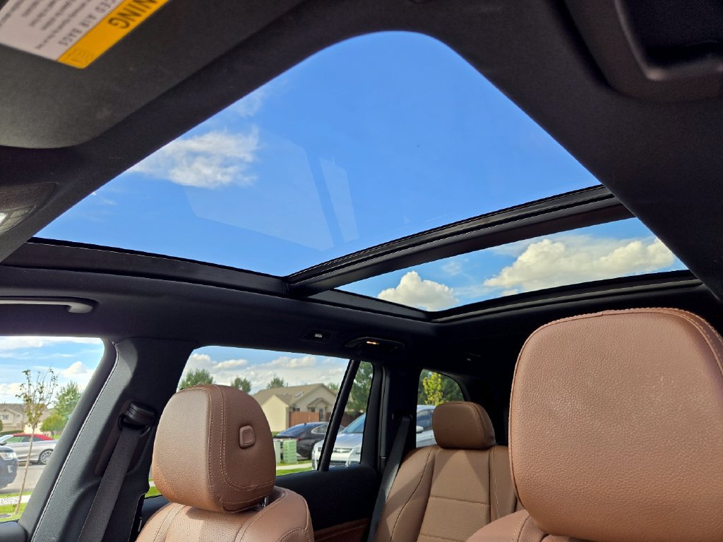 Used 2025 Mercedes-Benz GLS 450 4MATIC image 5